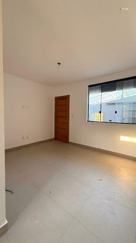 Casa, Novo Centro, 2 Quartos, 1 Vaga