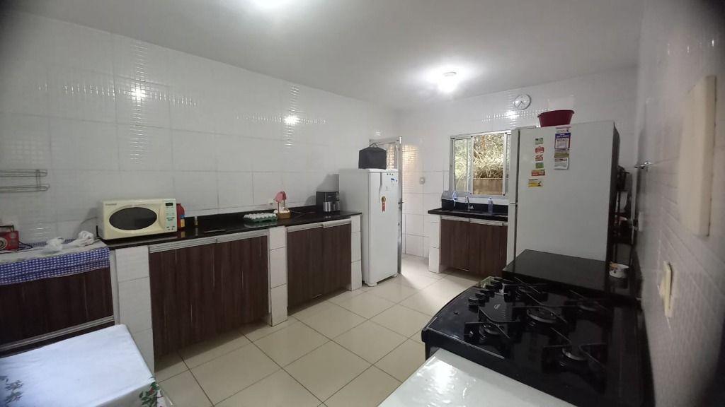 Casa, Nações Unidas, 3 Quartos, 0 Vaga, 2 Suítes