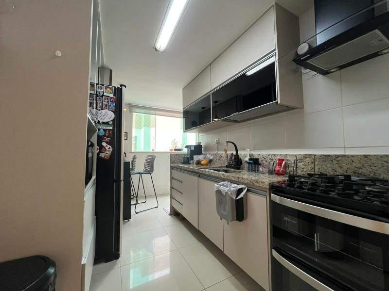 Apartamento, Sagrada Família, 3 Quartos, 2 Vagas, 1 Suíte