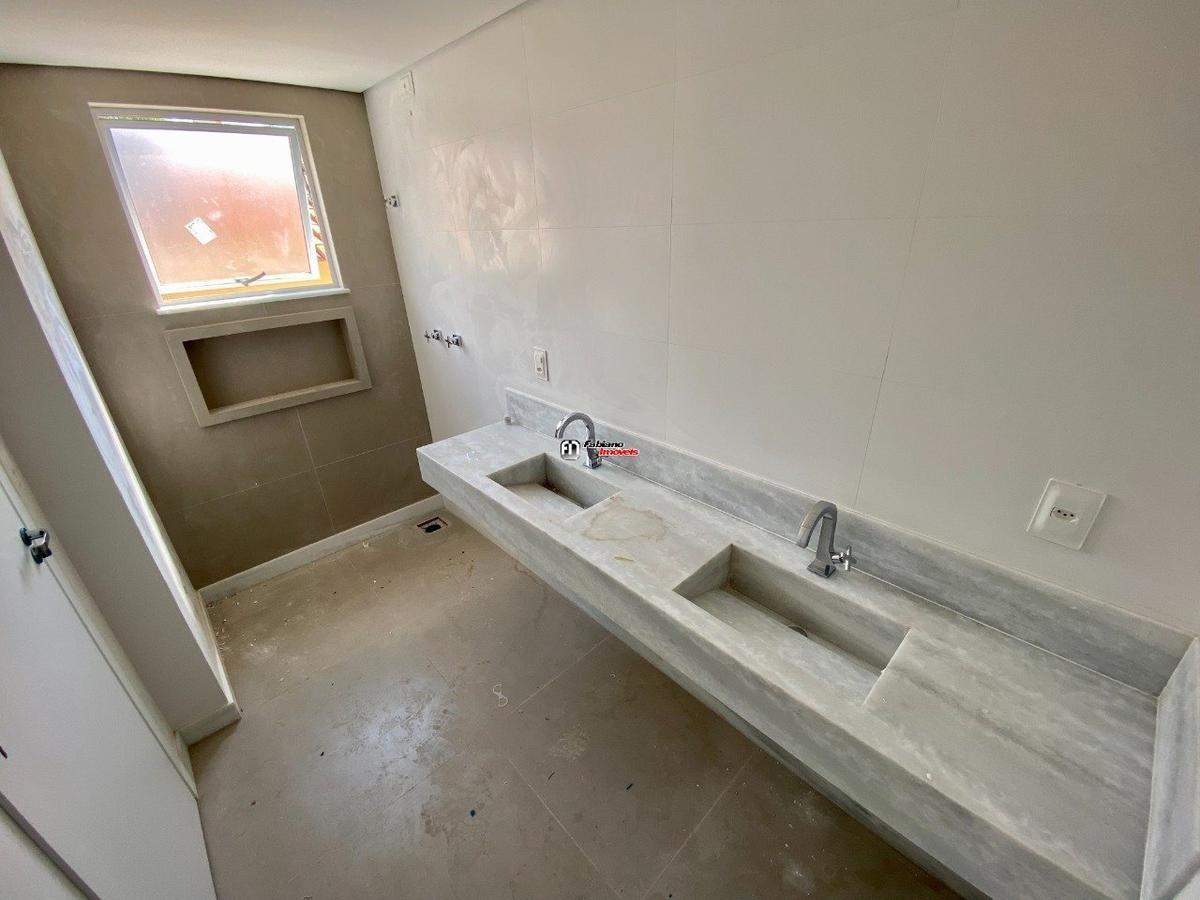 Apartamento, Jaraguá, 4 Quartos, 4 Vagas, 2 Suítes