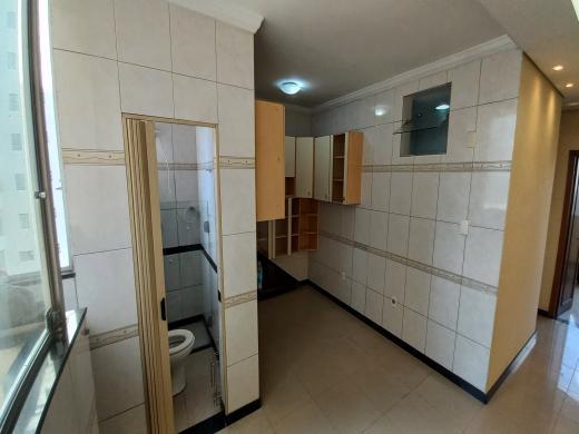 Apartamento, Centro, 2 Quartos, 0 Vaga, 1 Suíte