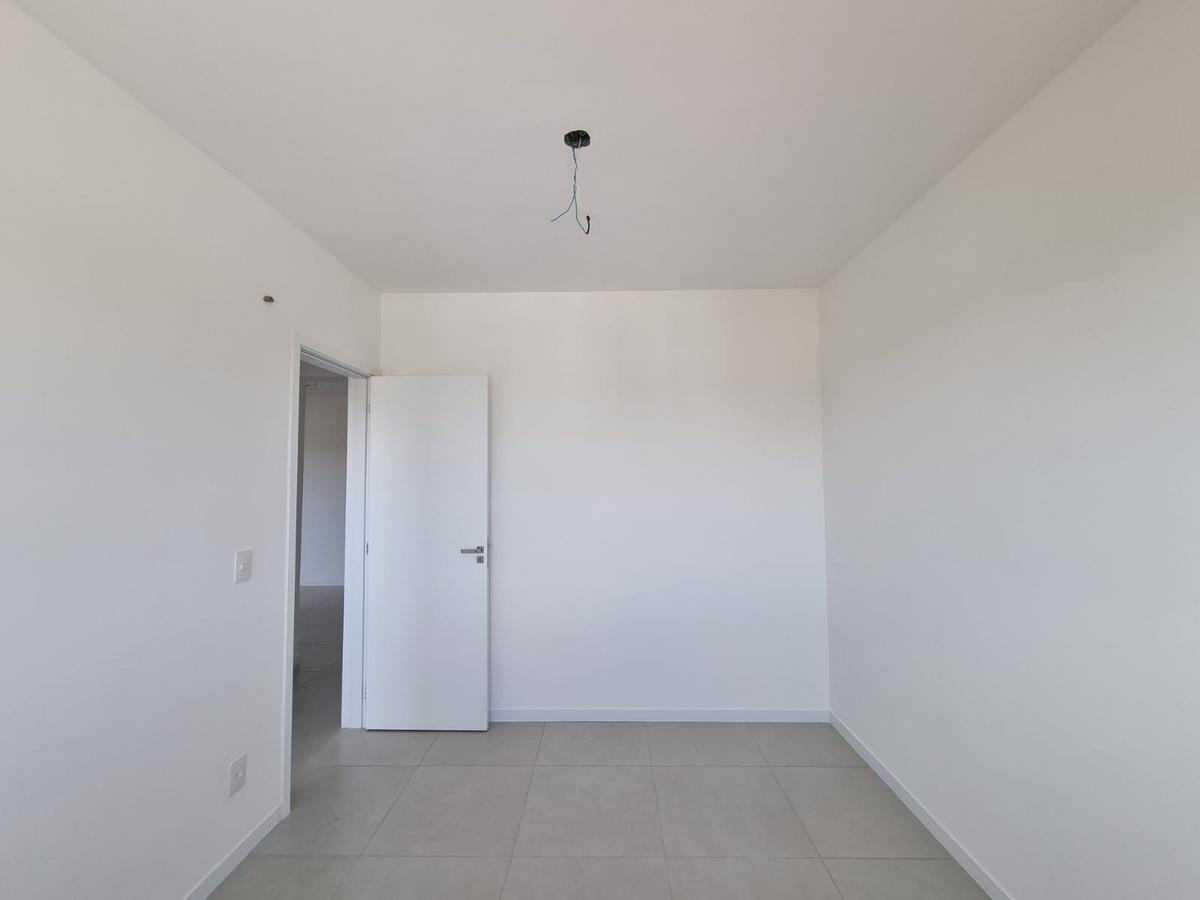 Apartamento, Jardim Riacho das Pedras, 2 Quartos, 255 Vagas