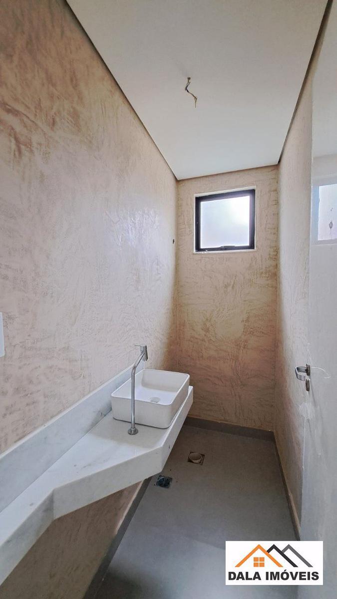 Casa, Planalto, 3 Quartos, 2 Vagas, 1 Suíte