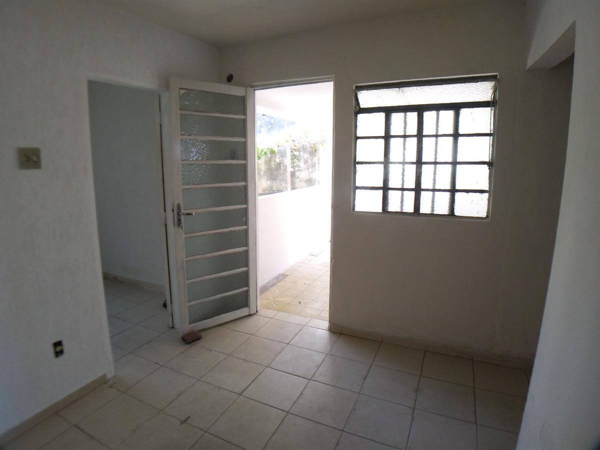 Casa, Santa Branca, 2 Quartos, 1 Vaga
