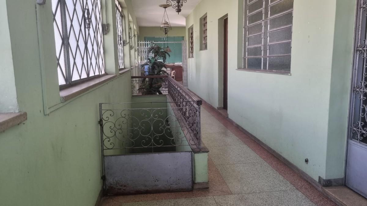 Casa, Santa Efigênia, 3 Quartos, 0 Vaga