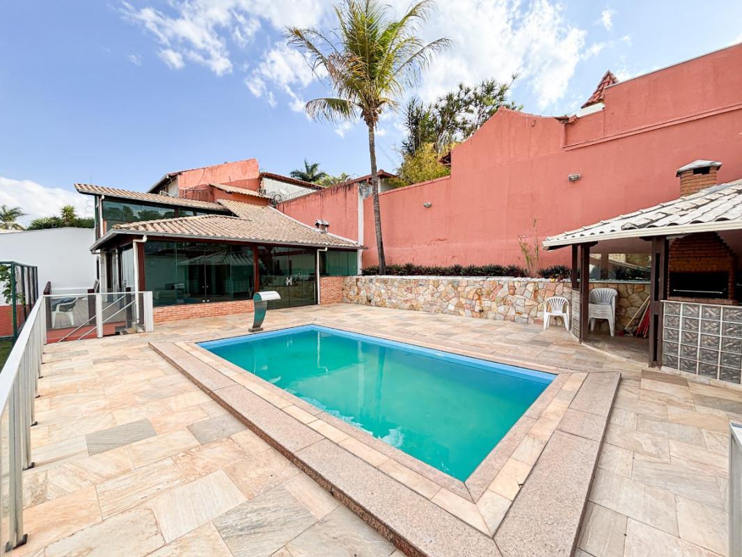 Casa, Braúnas, 4 Quartos, 4 Vagas, 1 Suíte