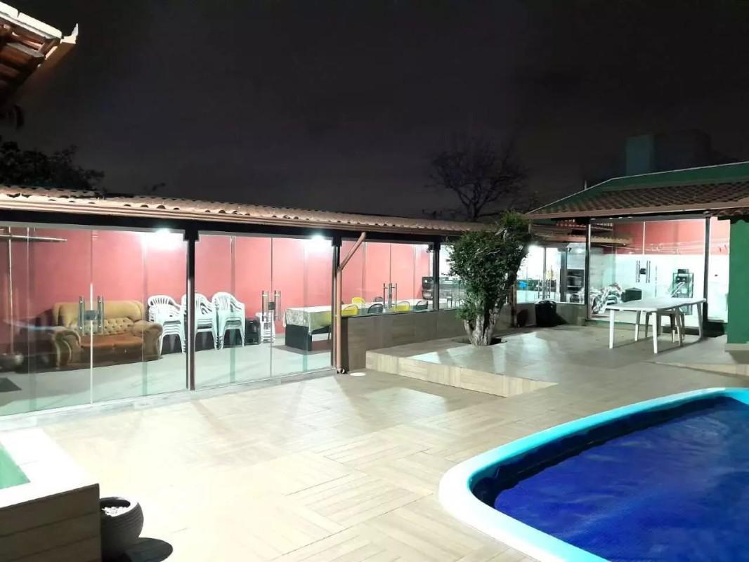 Casa, Milionários, 3 Quartos, 4 Vagas, 2 Suítes