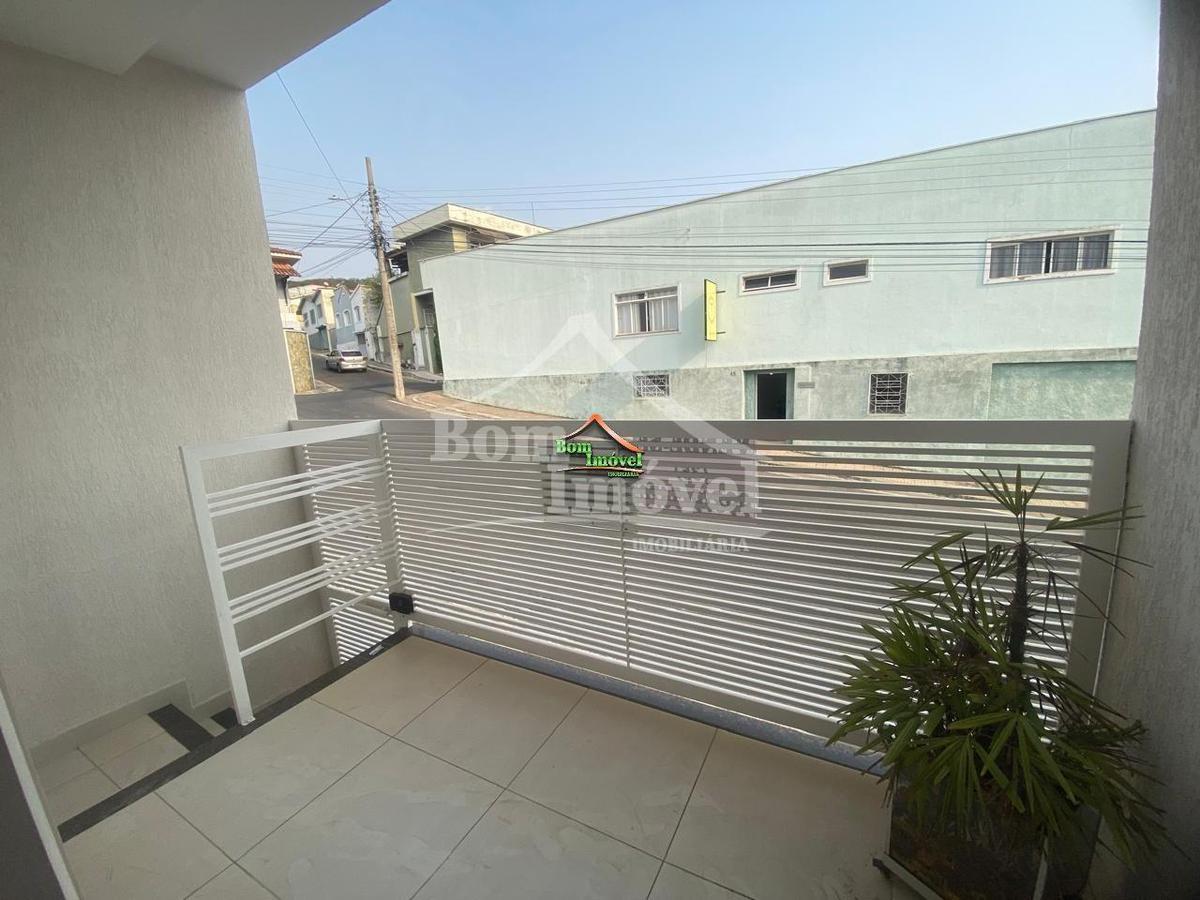 Casa, Centro, 2 Quartos, 6 Vagas, 1 Suíte