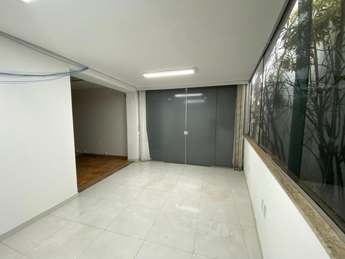 Casa Comercial, Bandeirantes (pampulha), 5 Quartos, 13 Vagas, 4 Suítes