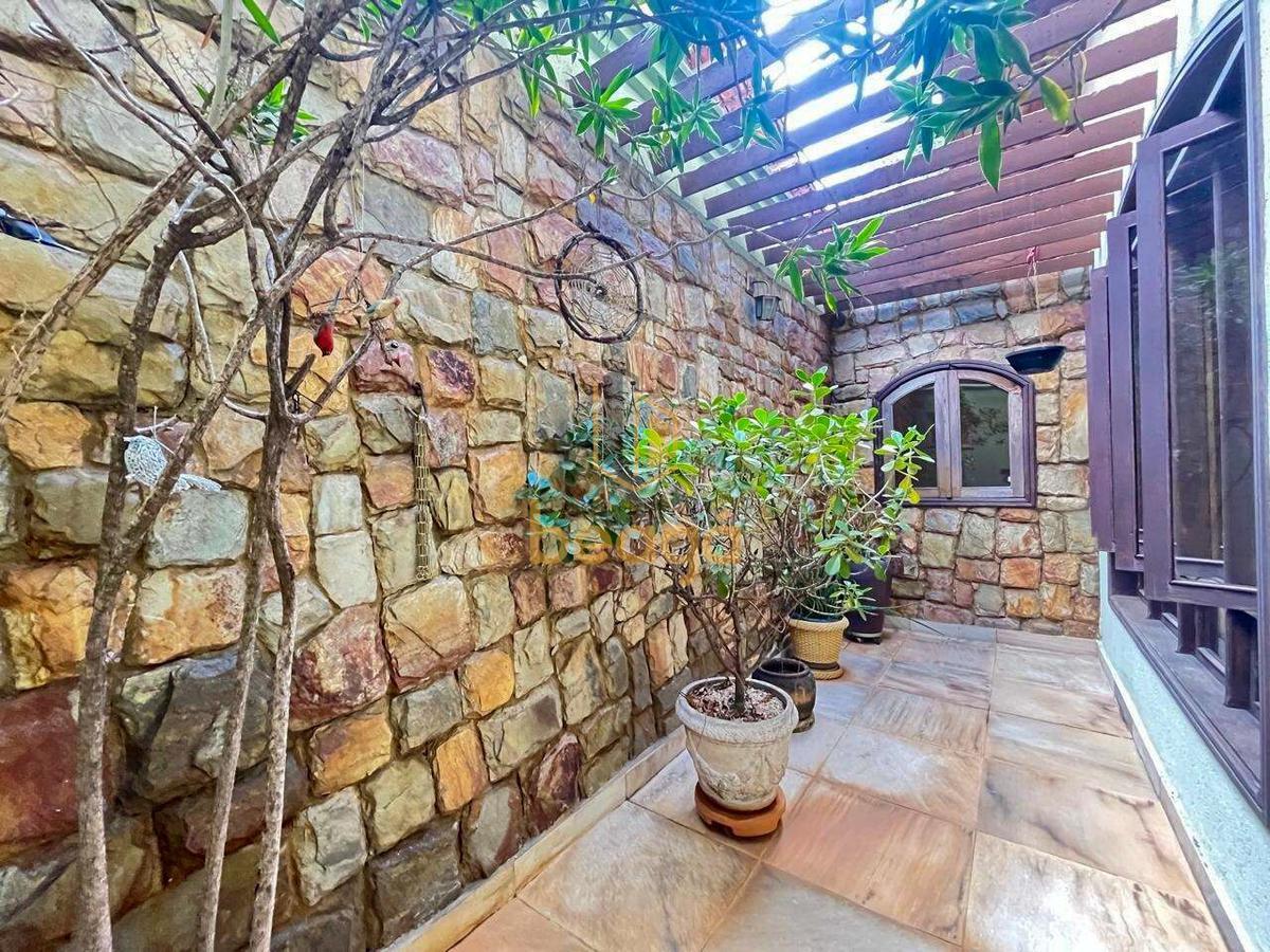 Casa, Ouro Preto, 4 Quartos, 5 Vagas, 2 Suítes