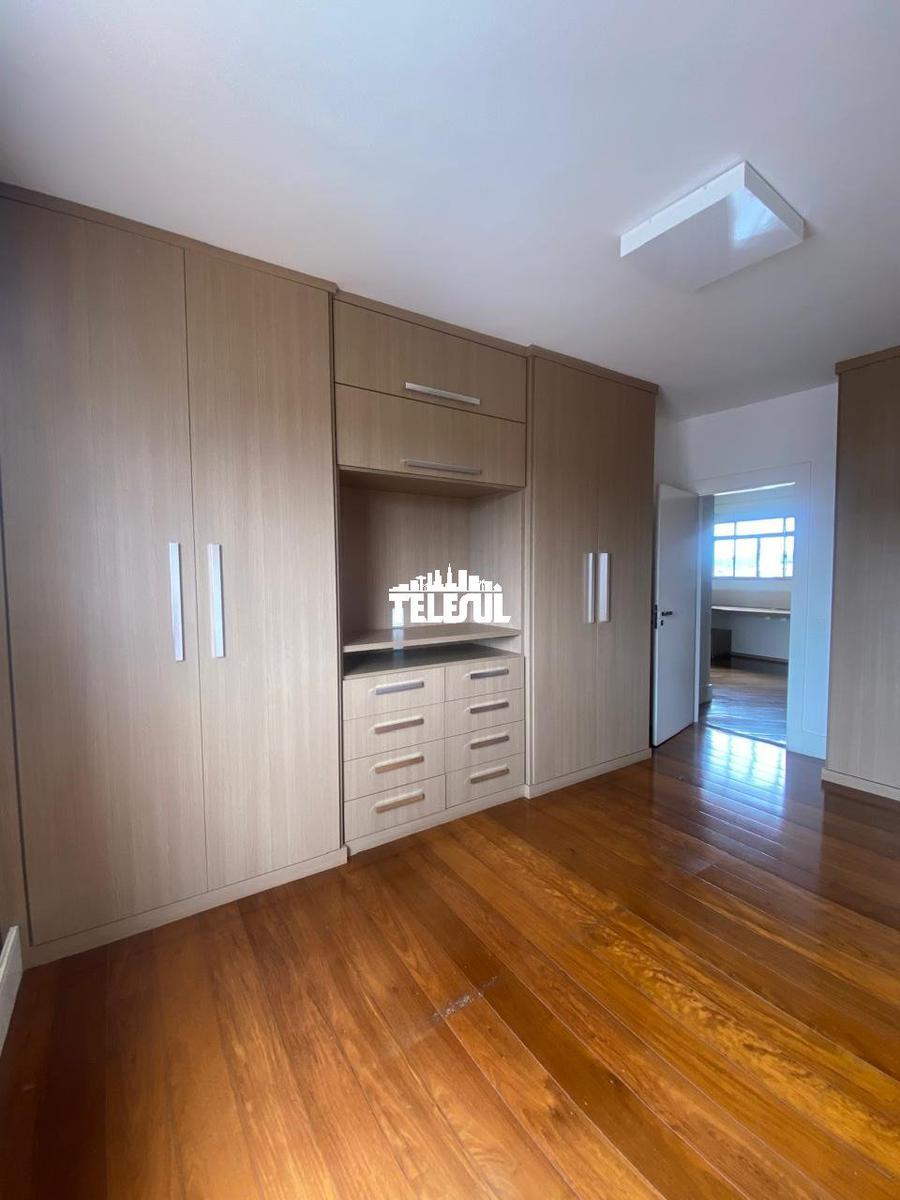 Apartamento, Centro, 4 Quartos, 2 Vagas, 2 Suítes