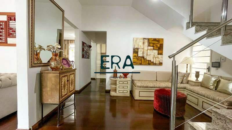 Casa, Serra, 4 Quartos, 2 Vagas, 2 Suítes