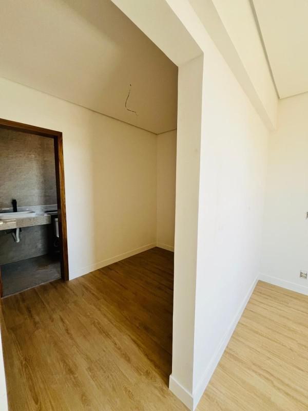 Cobertura, Inconfidentes, 3 Quartos, 4 Vagas, 2 Suítes