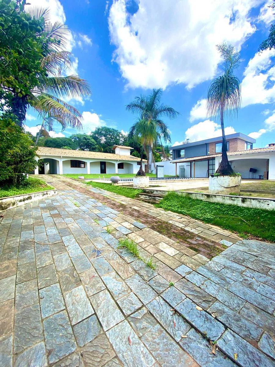 Casa, Braúnas, 3 Quartos, 8 Vagas, 2 Suítes