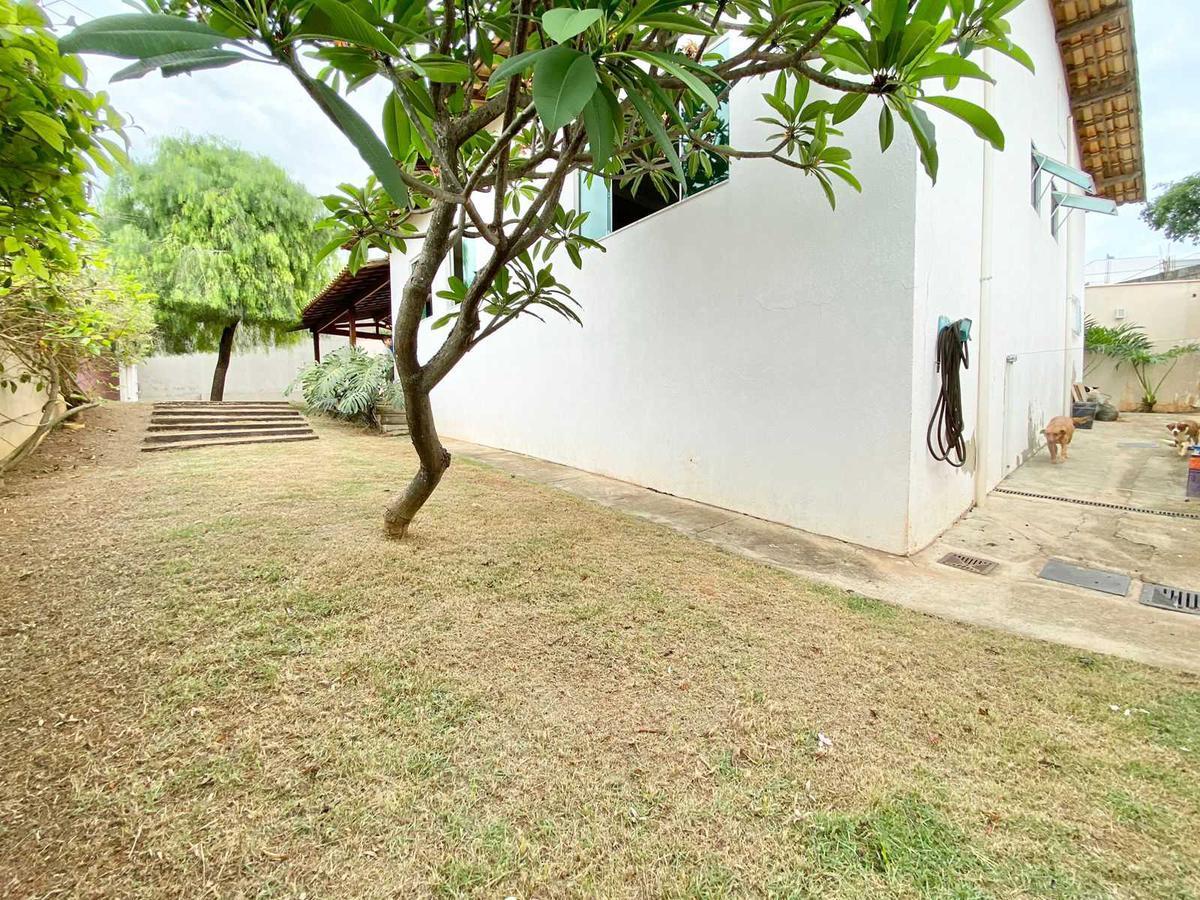 Casa, Trevo, 3 Quartos, 4 Vagas, 1 Suíte