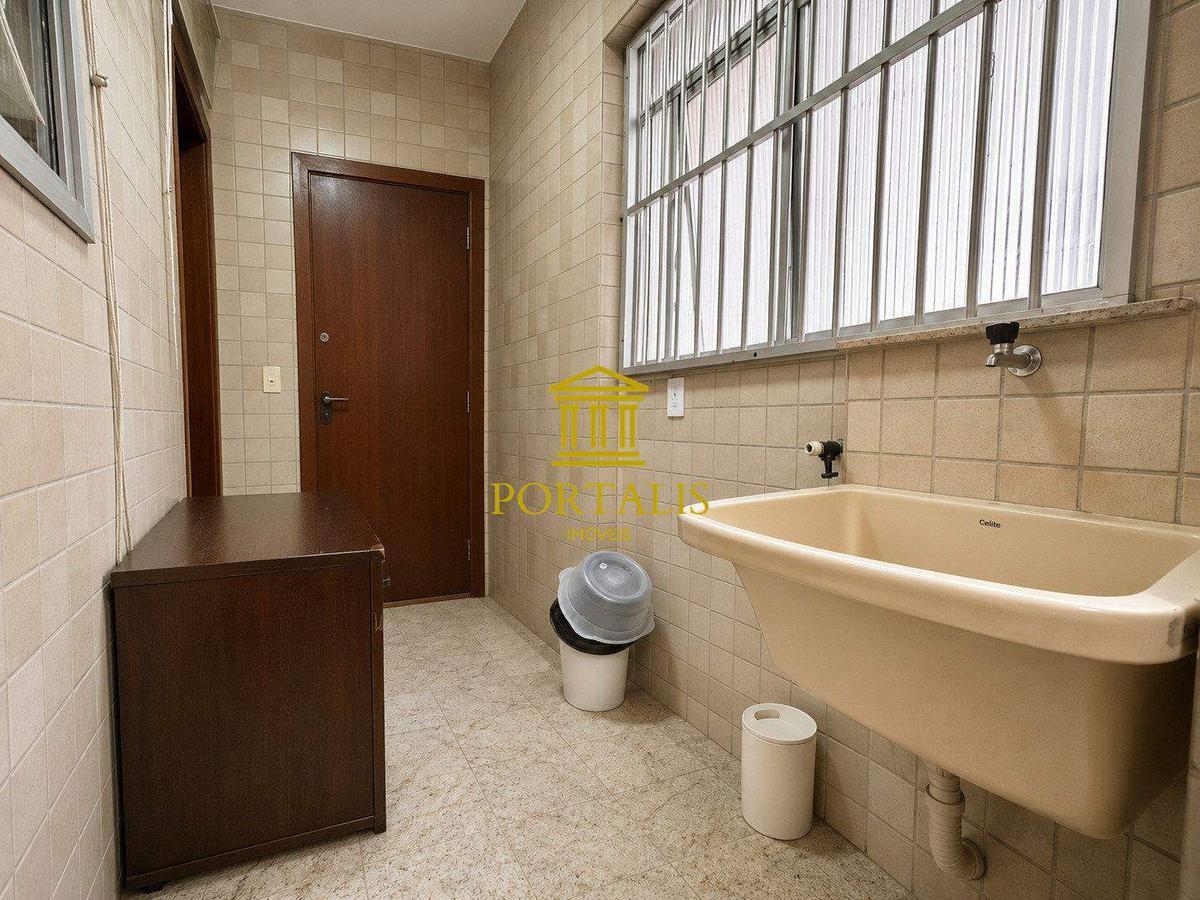 Apartamento, Vila Paris, 2 Quartos, 1 Vaga