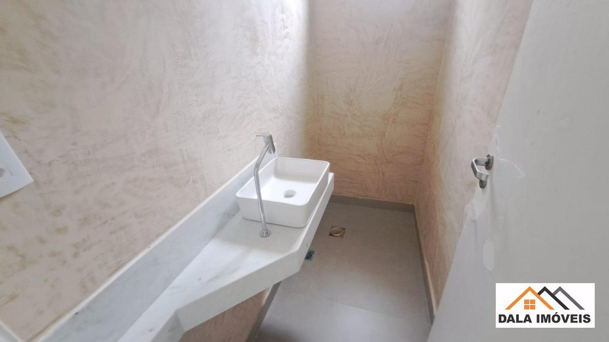 Casa, Planalto, 3 Quartos, 2 Vagas, 1 Suíte