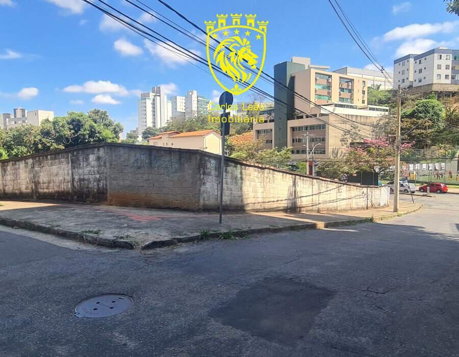Lote, Estoril, 0 Quarto, 30 Vagas, 1 Suíte