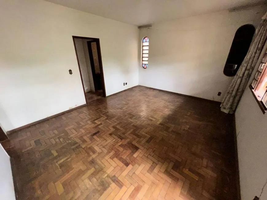 Casa, Castelo, 5 Quartos, 6 Vagas, 2 Suítes