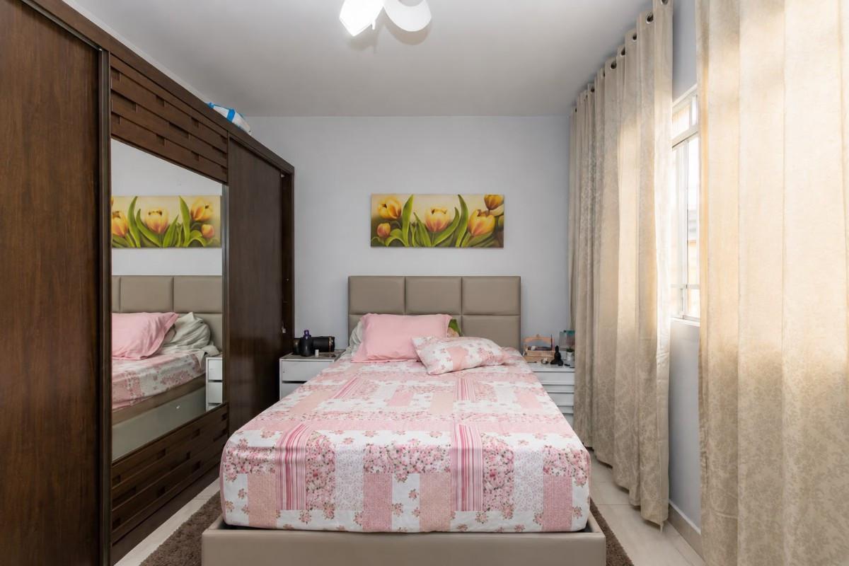 Casa, Cinquentenário, 3 Quartos, 2 Vagas, 1 Suíte