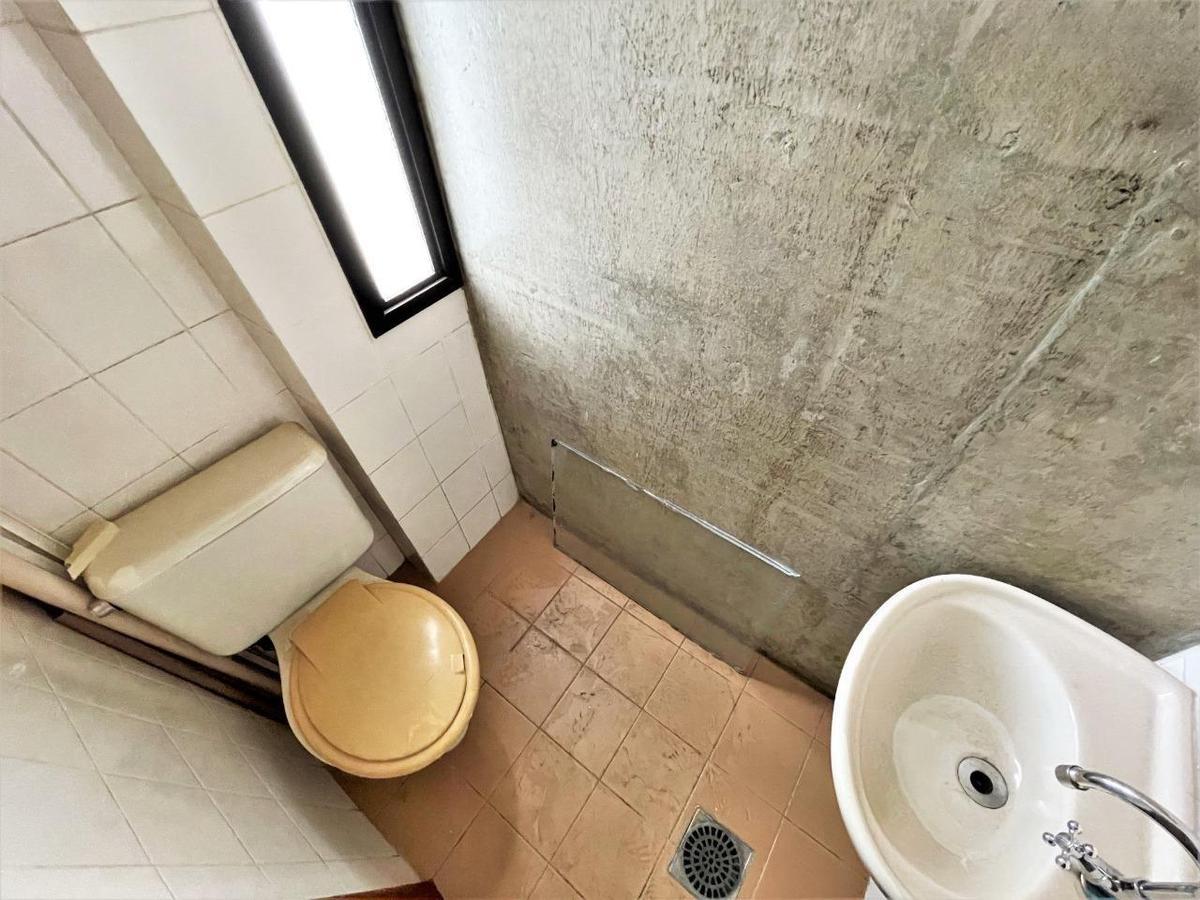 Sala, Luxemburgo, 0 Quarto, 1 Vaga