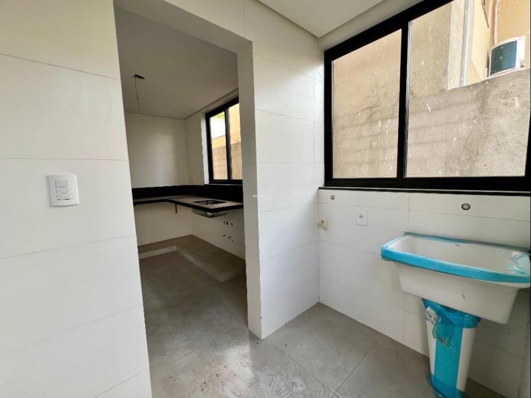 Casa, Pampulha, 4 Quartos, 2 Vagas, 1 Suíte