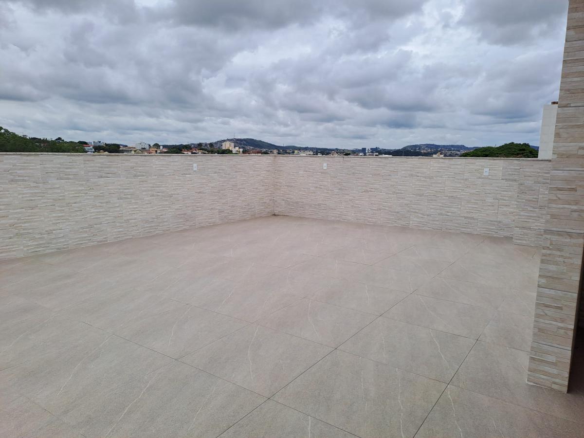 Cobertura, Planalto, 3 Quartos, 2 Vagas, 1 Suíte