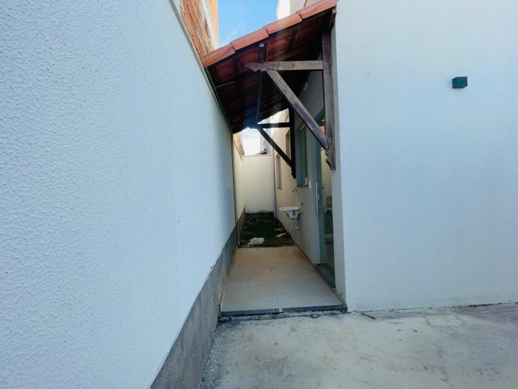 Casa, Centro, 2 Quartos, 3 Vagas