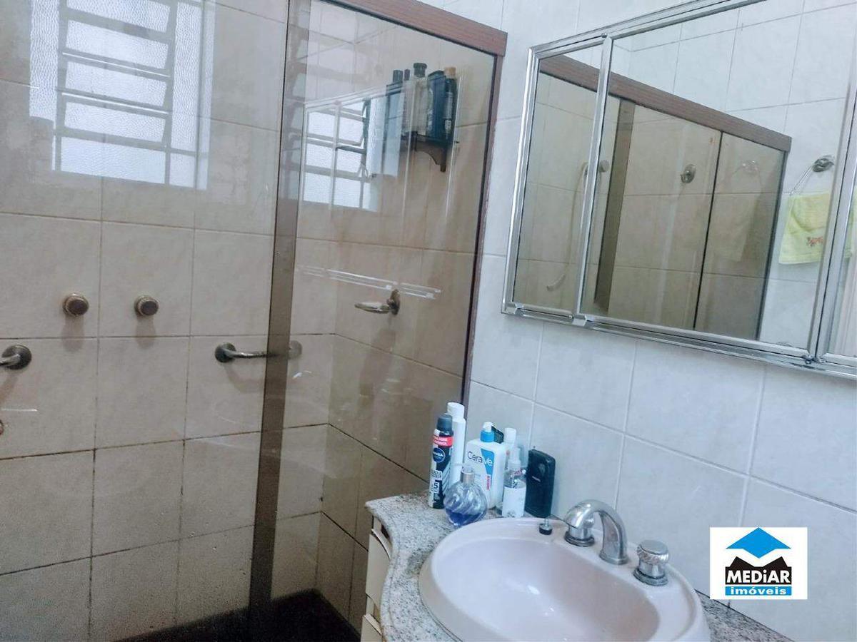 Casa, Floresta, 4 Quartos, 7 Vagas, 2 Suítes