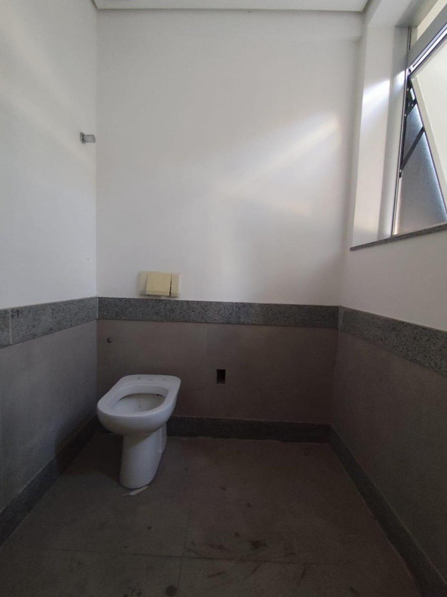 Sala, Savassi, 0 Quarto, 3 Vagas