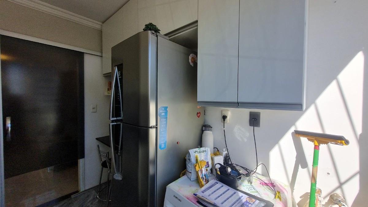 Apartamento, Vitória, 2 Quartos, 1 Vaga
