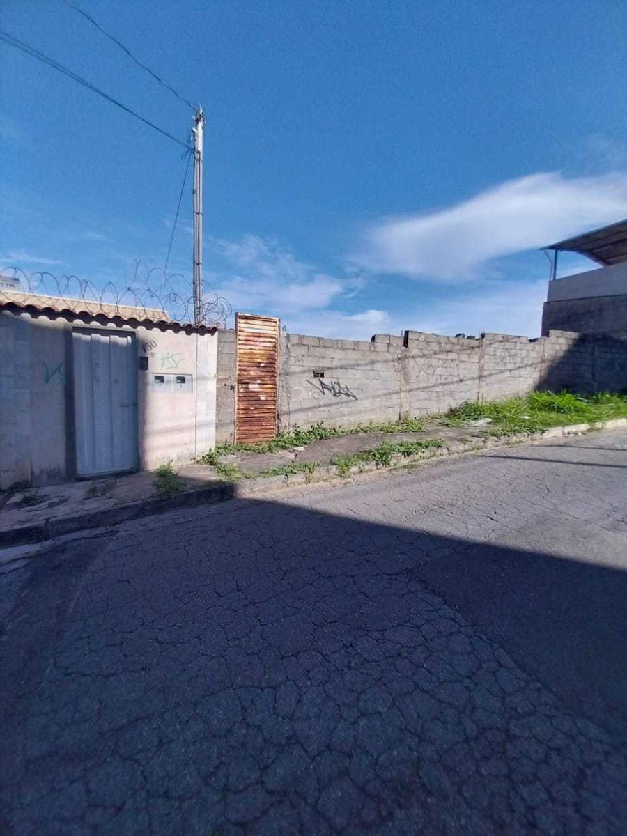 Lote, Santa Rosa, 0 Quarto, 0 Vaga