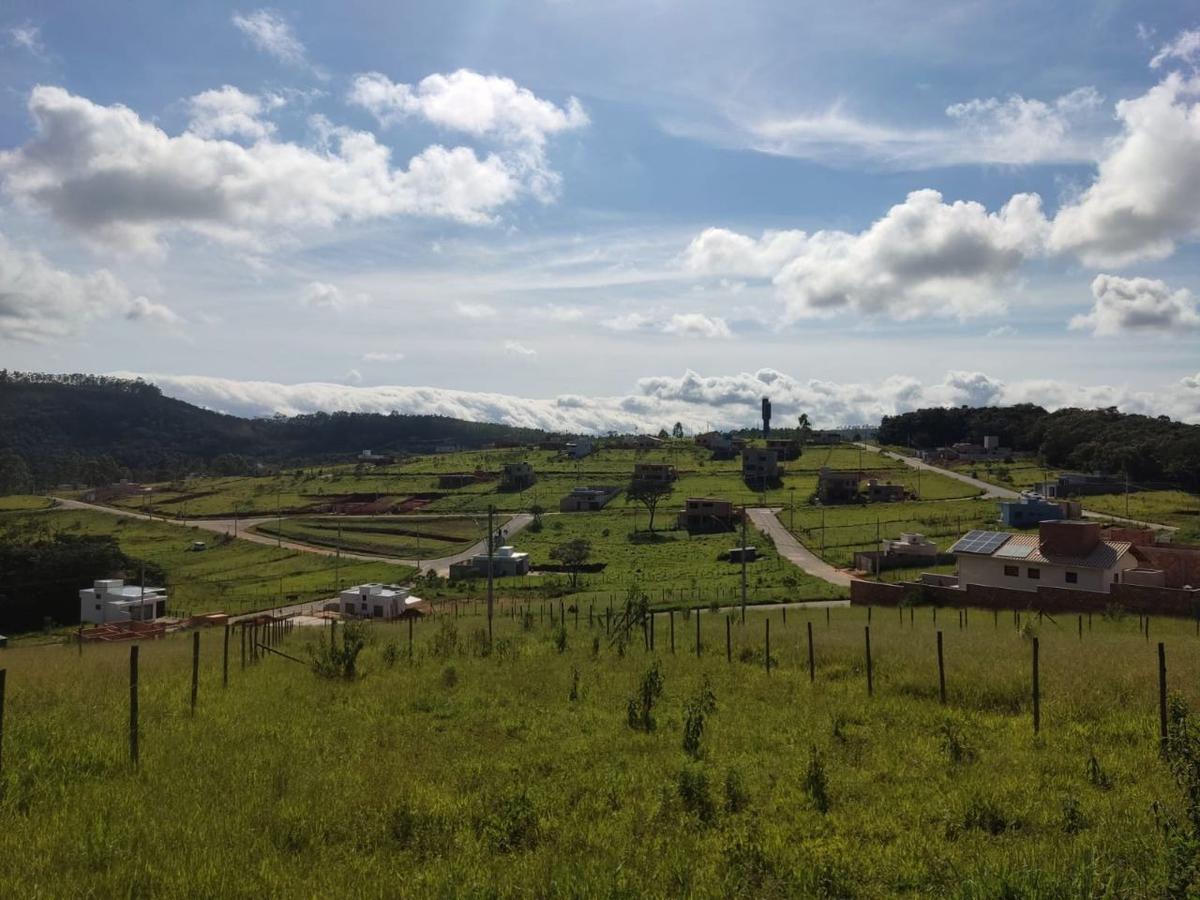 Lote, Centro, 0 Quarto, 0 Vaga