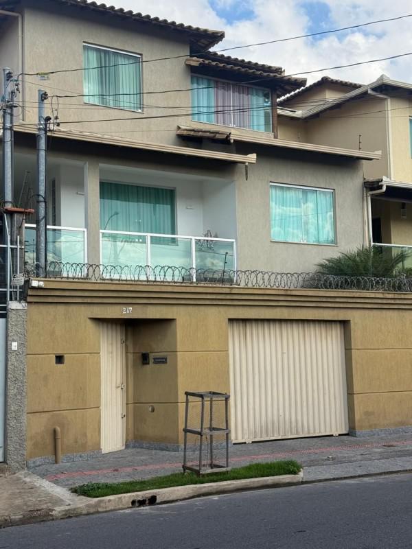 Casa, Inconfidentes, 4 Quartos, 3 Vagas, 1 Suíte