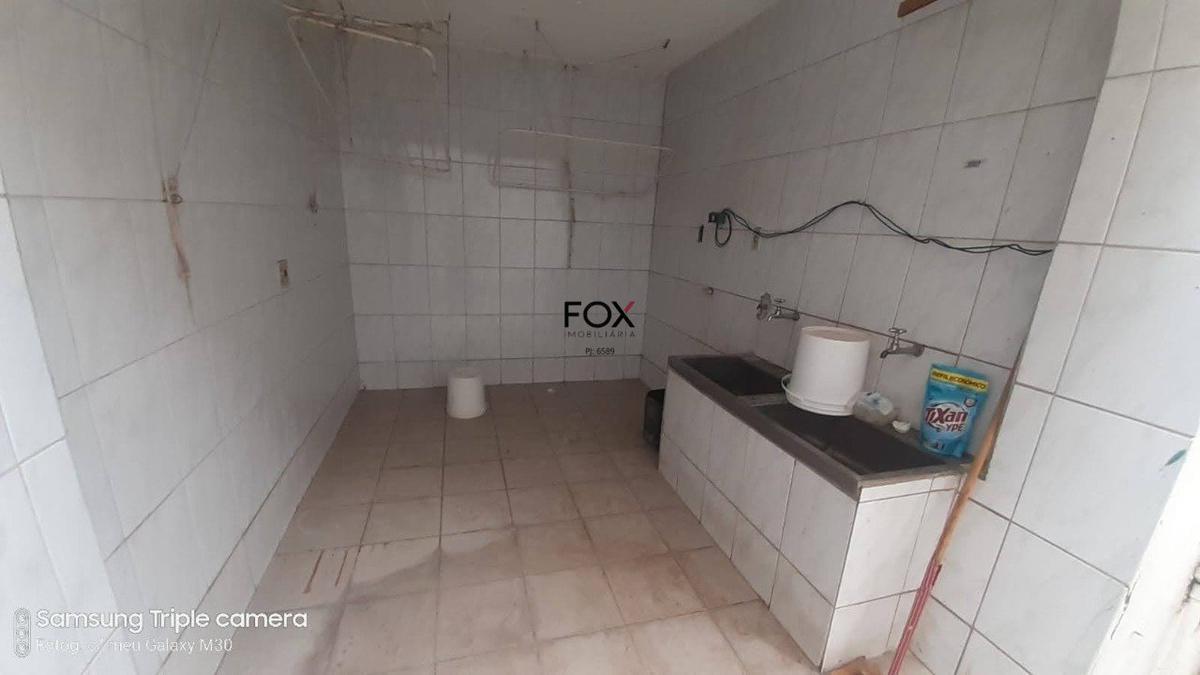 Casa, Funcionários, 4 Quartos, 2 Vagas