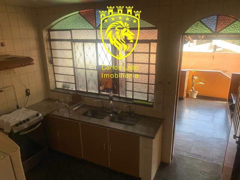 Casa, Cidade Nova, 4 Quartos, 3 Vagas, 1 Suíte