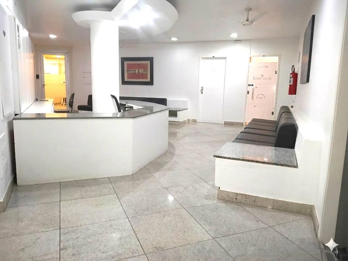Sala, Santa Efigênia