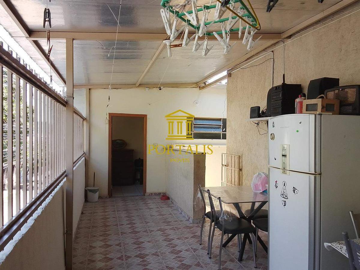 Casa, Esplanada, 4 Quartos, 1 Vaga, 1 Suíte