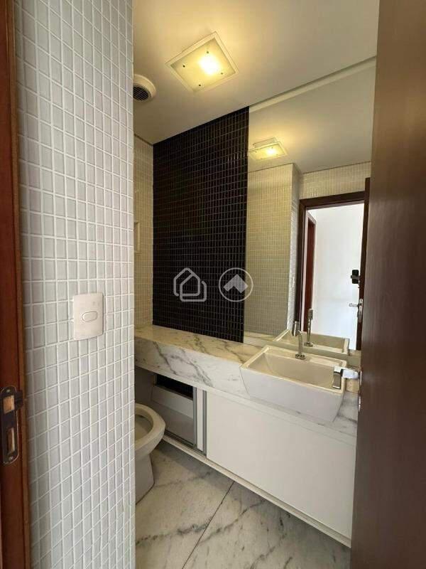 Apartamento, São José, 4 Quartos, 4 Vagas, 3 Suítes