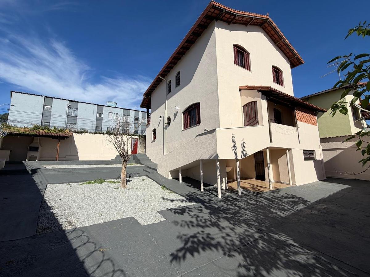 Casa, Alvorada, 4 Quartos, 2 Vagas, 1 Suíte