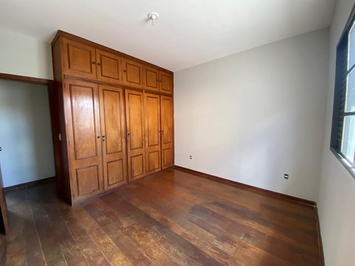 Casa, Alípio de Melo, 4 Quartos, 4 Vagas, 1 Suíte