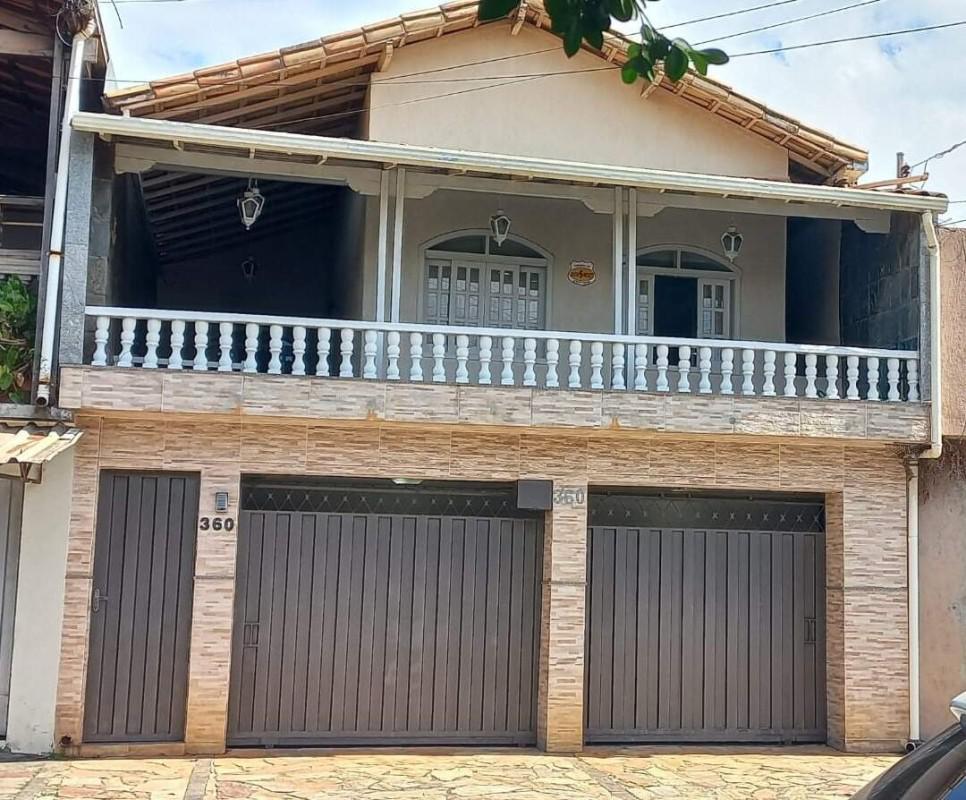 Casa, Teixeira Dias, 3 Quartos, 2 Vagas, 1 Suíte