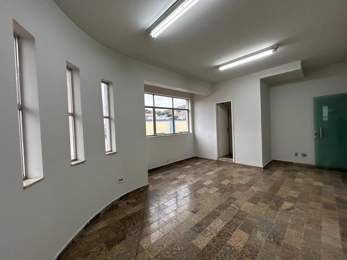 Sala, Centro, 0 Quarto, 0 Vaga