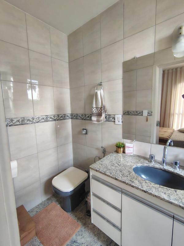 Apartamento, Barreiro, 3 Quartos, 2 Vagas, 1 Suíte