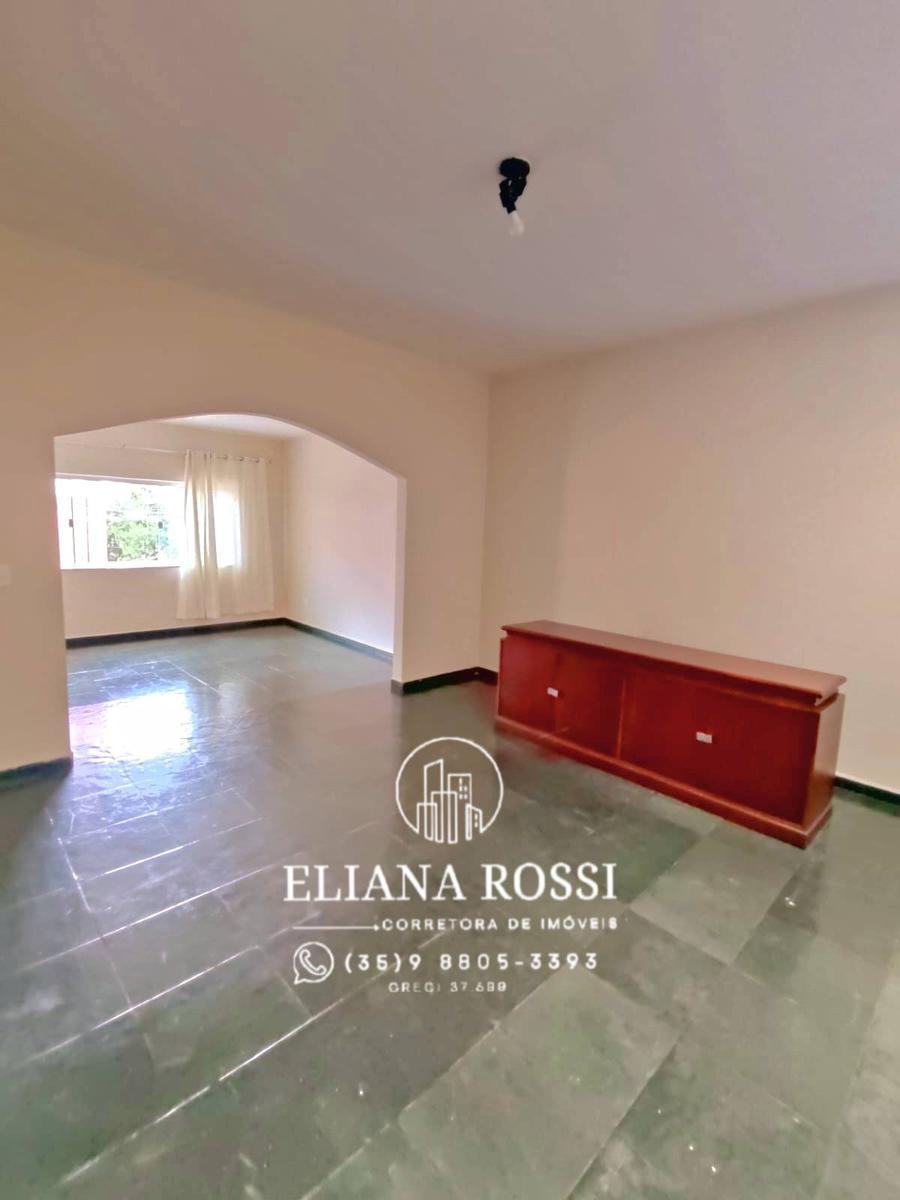 Casa, Centro, 4 Quartos, 5 Vagas, 1 Suíte