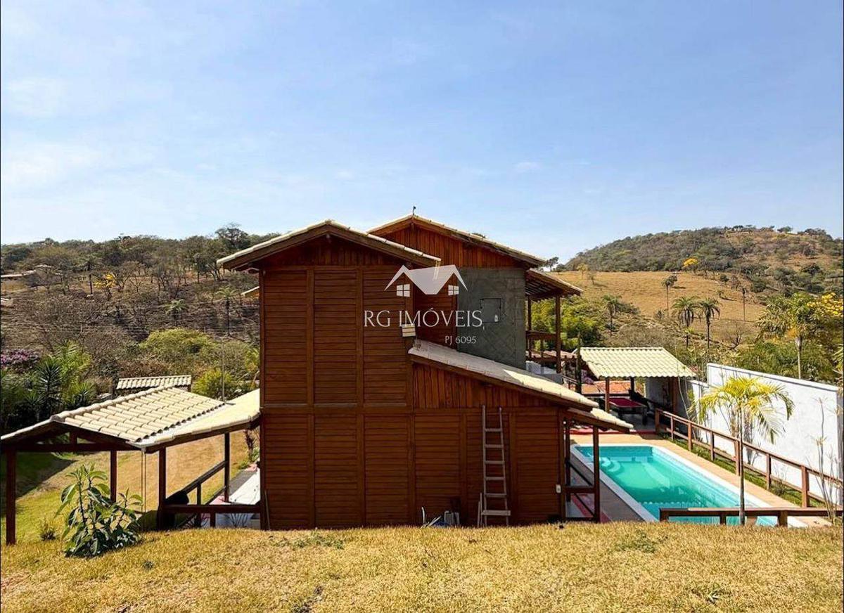 Fazenda, Condomínio Águas Claras, 3 Quartos, 4 Vagas, 1 Suíte