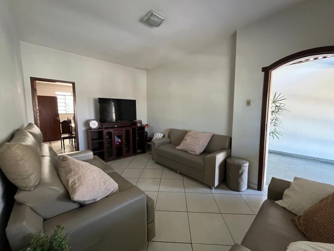 Casa, Salgado Filho, 3 Quartos, 3 Vagas, 1 Suíte