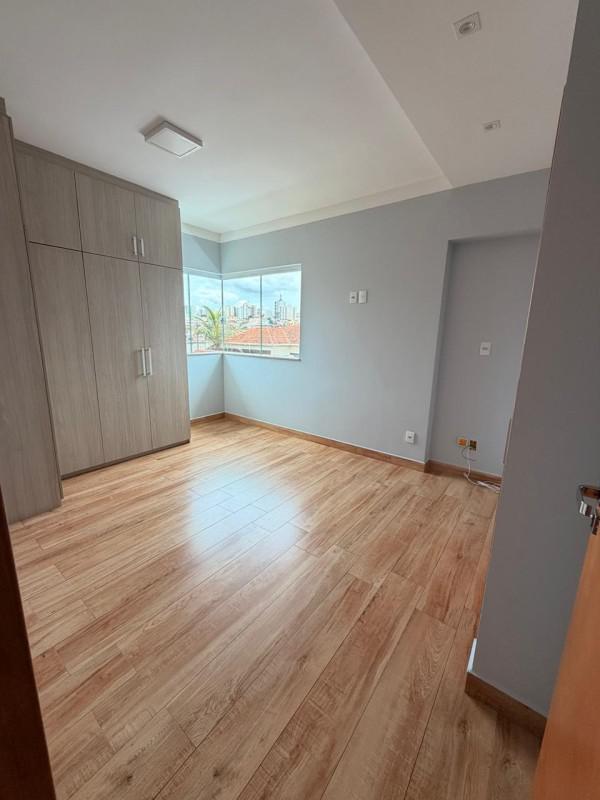 Casa, Vila Paiva, 3 Quartos, 4 Vagas, 2 Suítes