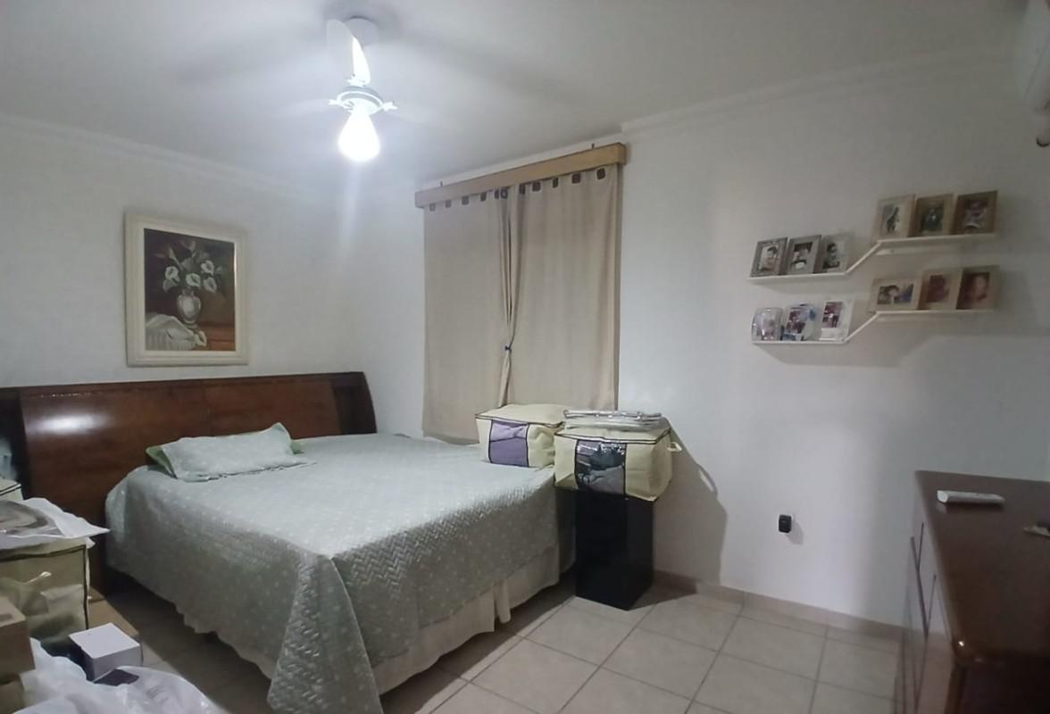 Casa, Planalto, 3 Quartos, 3 Vagas, 1 Suíte