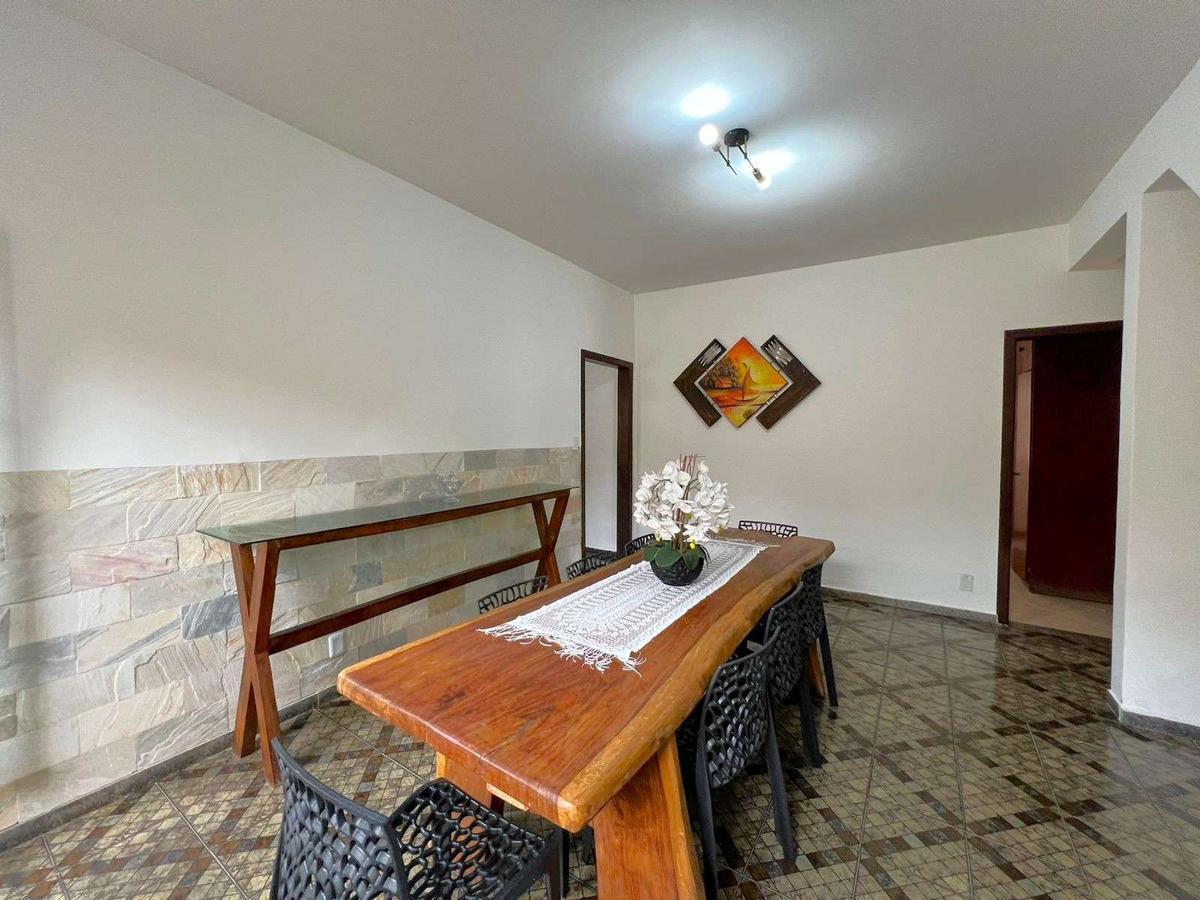 Casa, Planalto, 6 Quartos, 6 Vagas, 2 Suítes